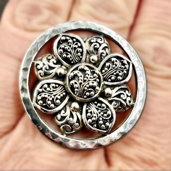 LOIS HILL Sterling Silver Hammered Cigar Band Flower Statement Ring Sz 9 - Picture 15 of 16